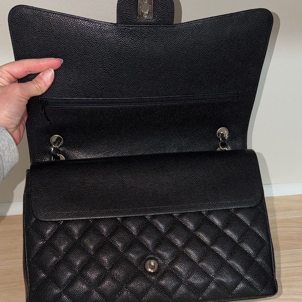 CHANEL Black Quilted Jumbo Leather Flap Shoulder Bag with Chain Strap- Caviar - Picture 6 of 16